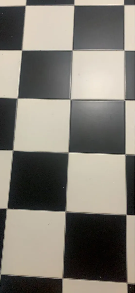 Floor tiles - Image 1
