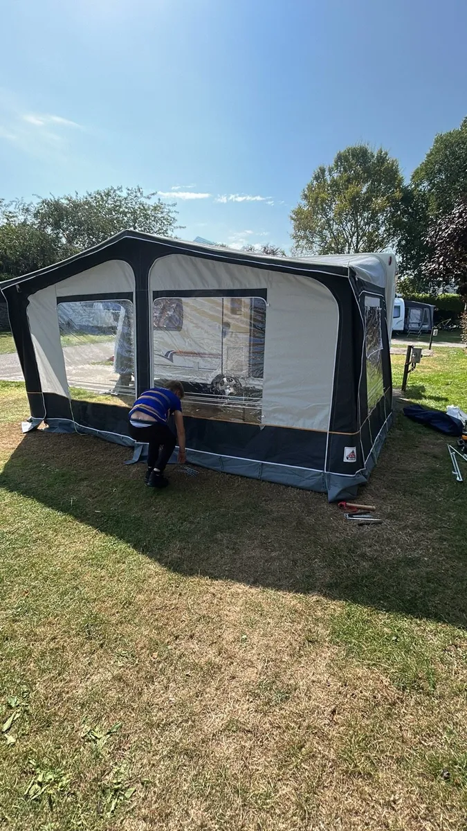 Caravan 2 berth - Image 2