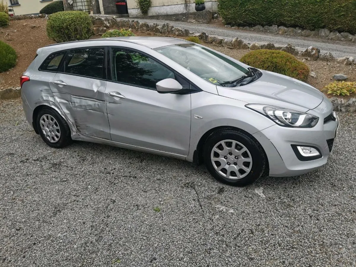 132 Hyundai İ30 - Image 2