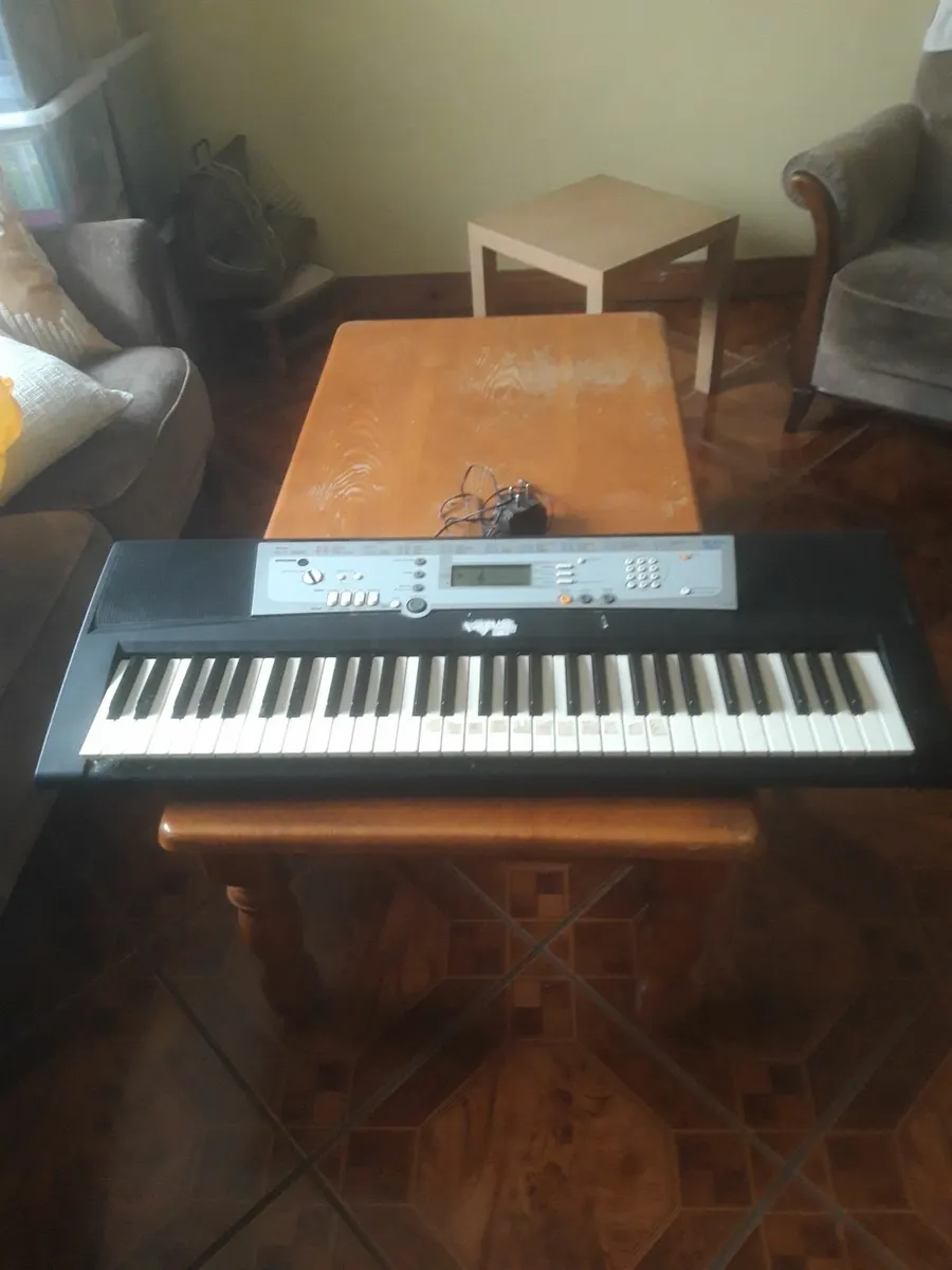 portable piano keyboard NEAR LISSARDA 0861072490 - Image 1