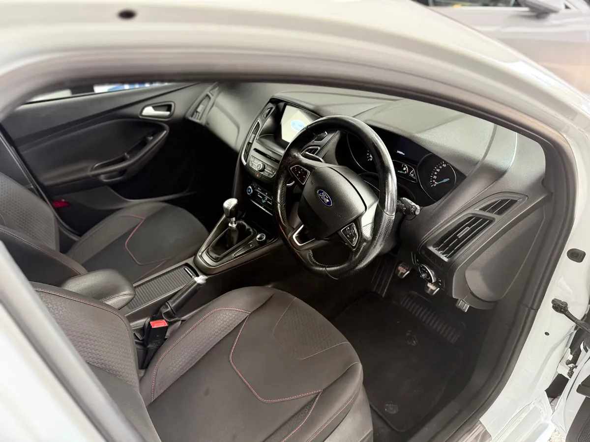 Ford Focus 2018. 1.5TDCI. ST-LINE - Image 4