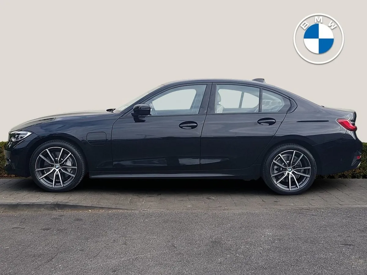 BMW 3 Series 330e Sport Pro Auto - Image 3
