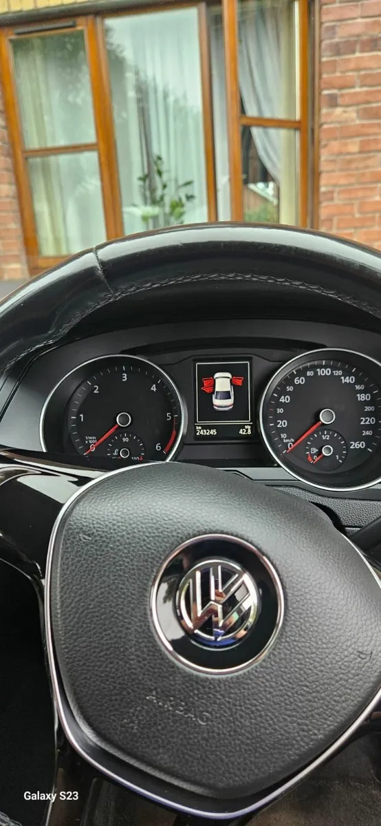 Volkswagen Passat 2015 - Image 4