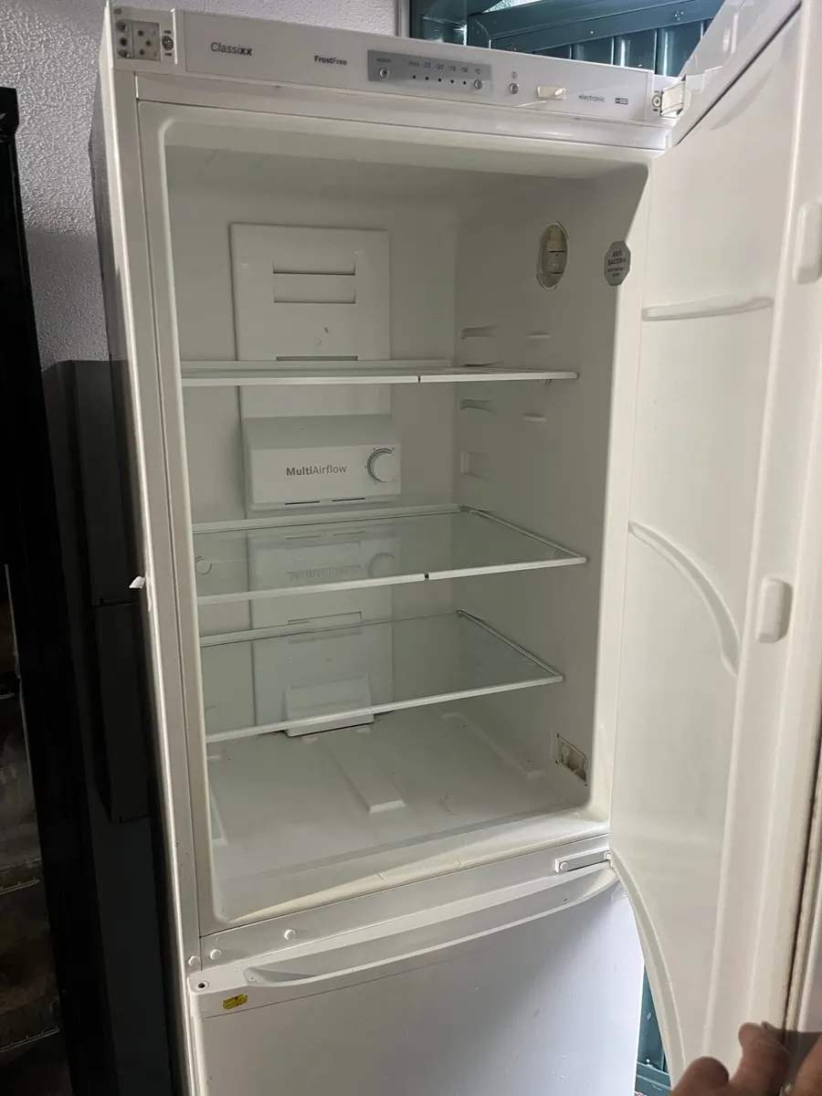 Fridge freezer - Image 3