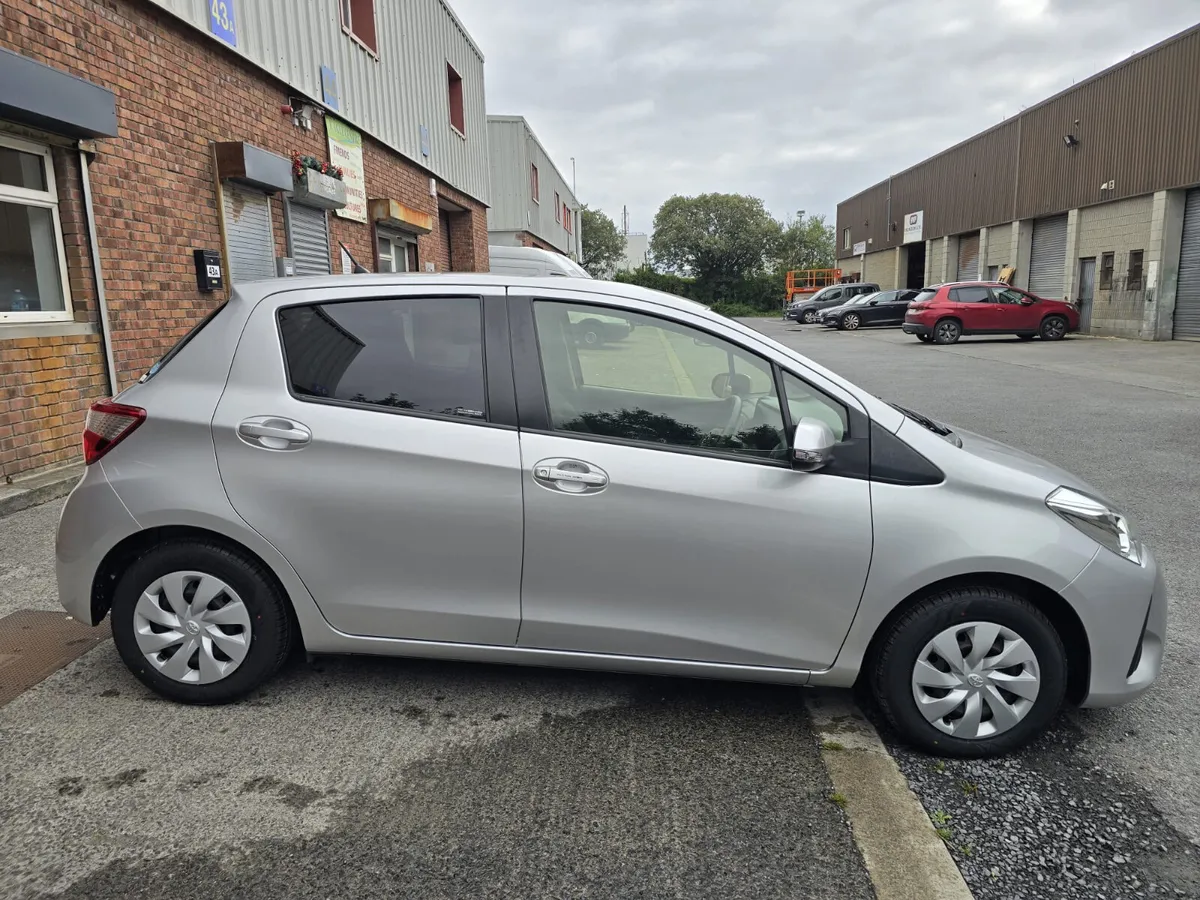 Toyota Vitz 2019 - Image 4