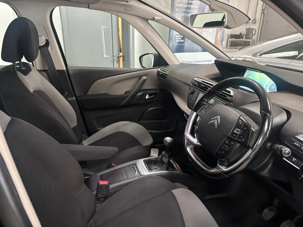 Citroen C4 2016. EXCLUSIVE. 7 SEATER - Image 4