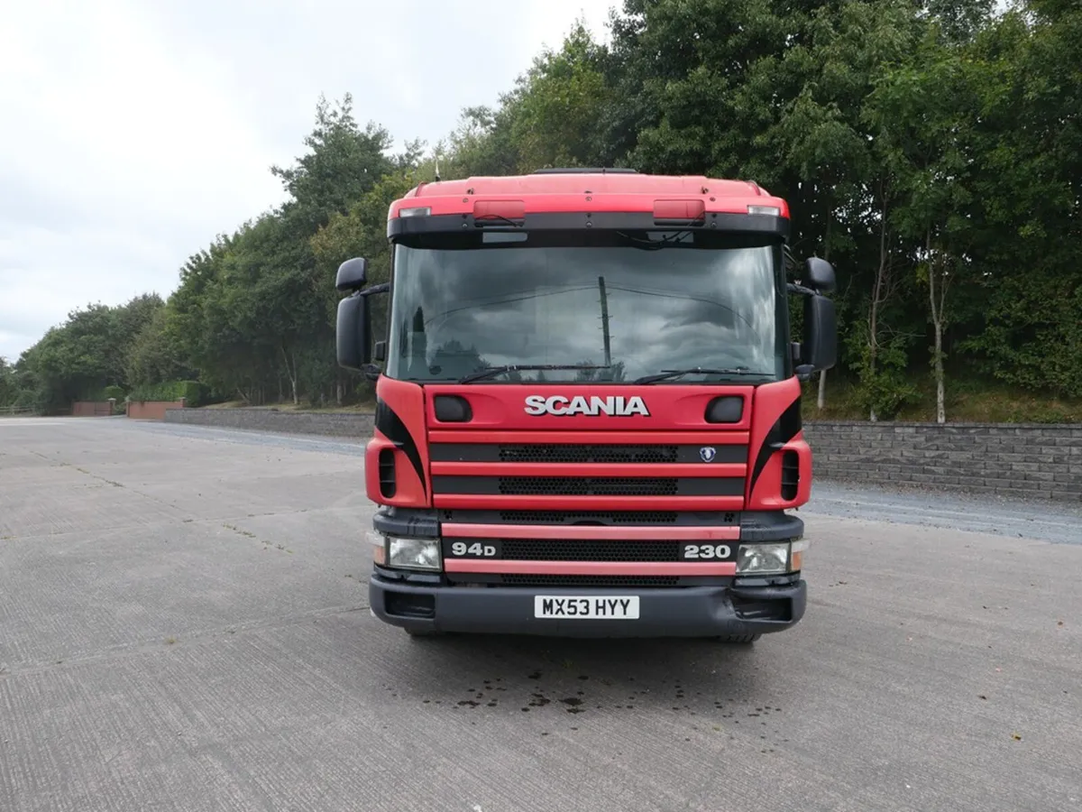 2003 Scania 94D 230HP Rigid Flat Bed 6x2 Manual - Image 2