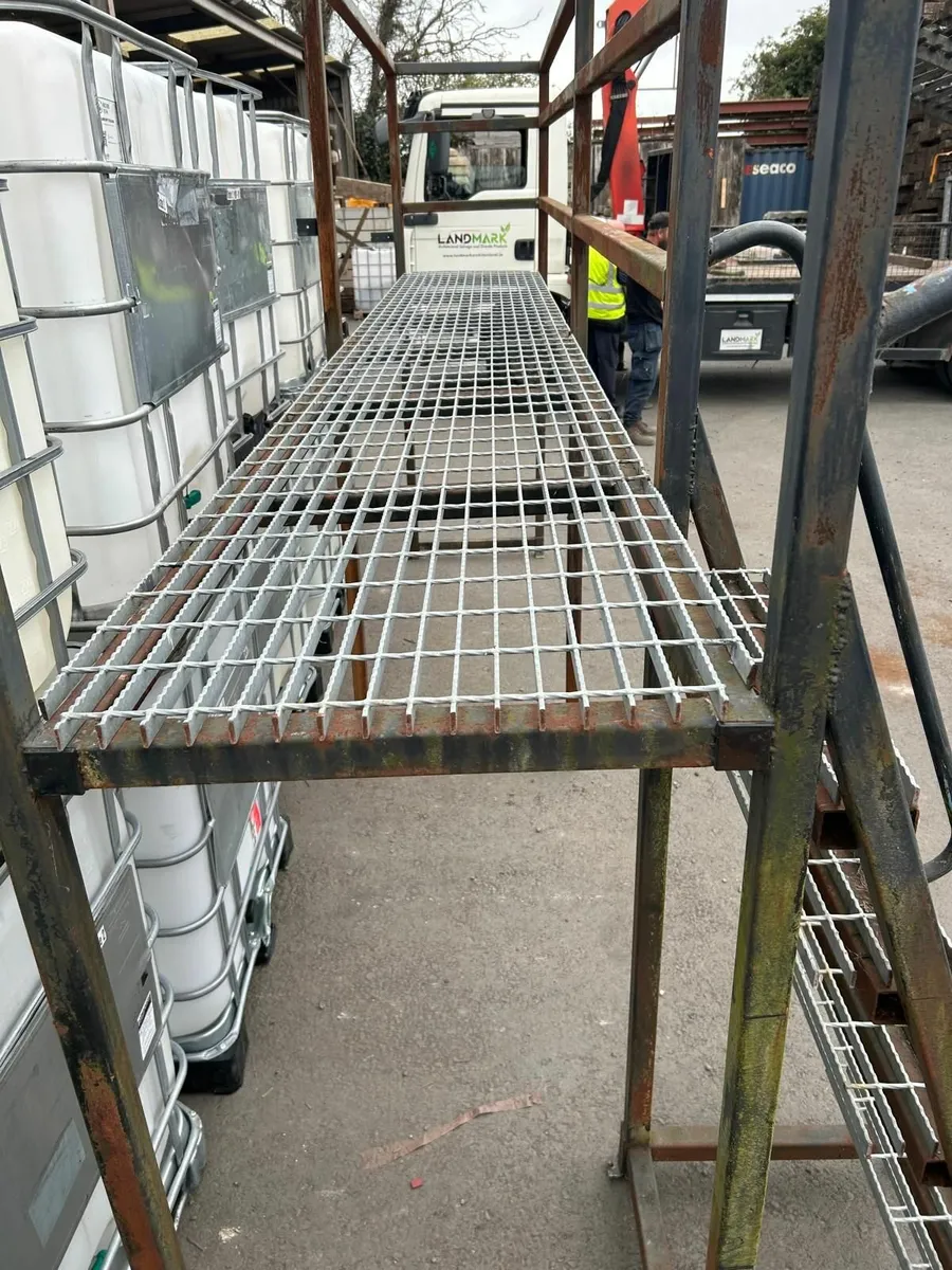 Box Iron Stairs & Landing Platform - Image 2