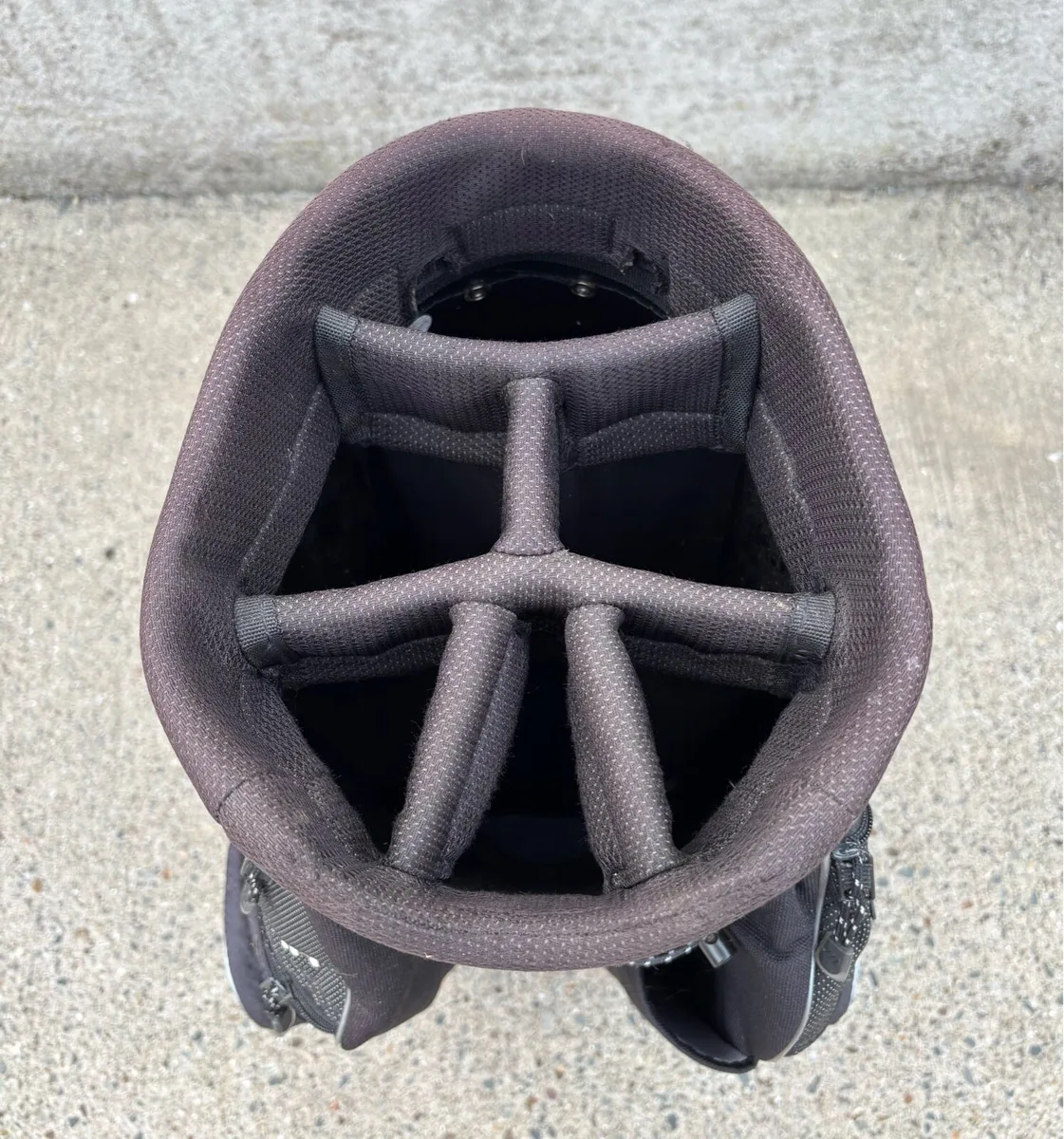 Mizuno Kuma Cart Bag - Image 3