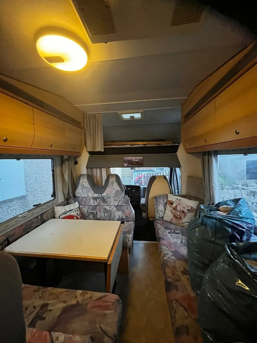 Knaus traveller Campervan - Image 4