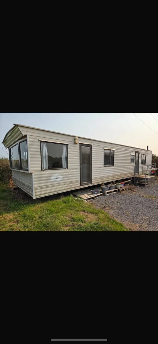 Lovely Mobile Home for Sale - Image 1