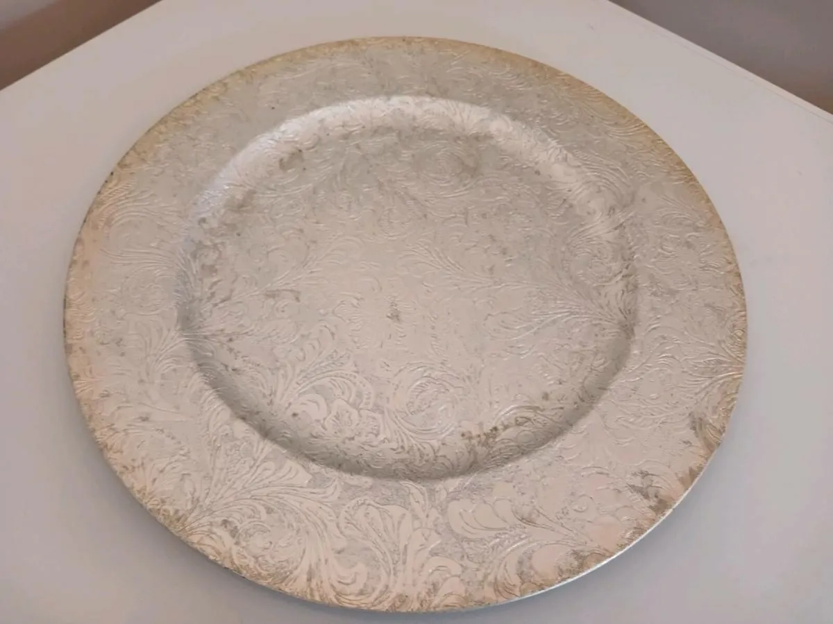 Serving plates - Image 2