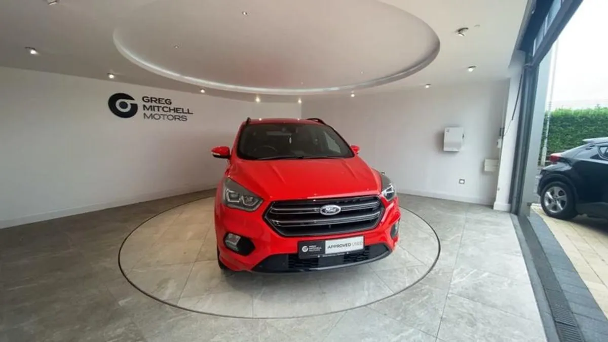 Ford Kuga 1.5 Tdci St-line 5dr 2WD - Image 2