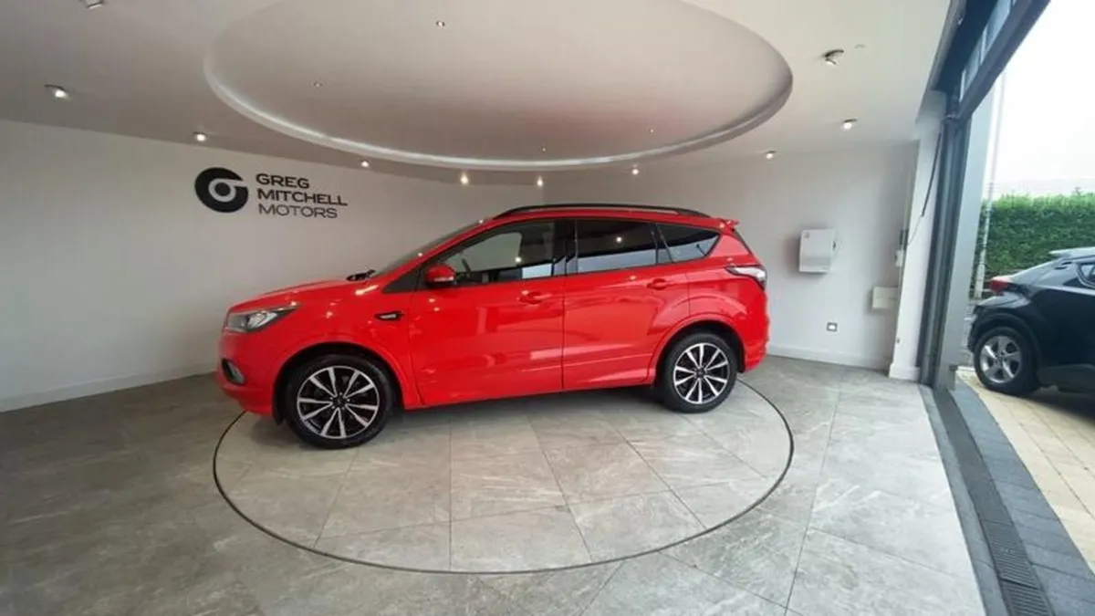 Ford Kuga 1.5 Tdci St-line 5dr 2WD - Image 4