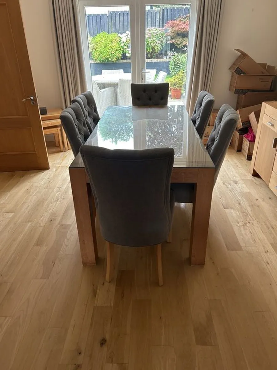 Dinning Room Table and Chairs - Image 1