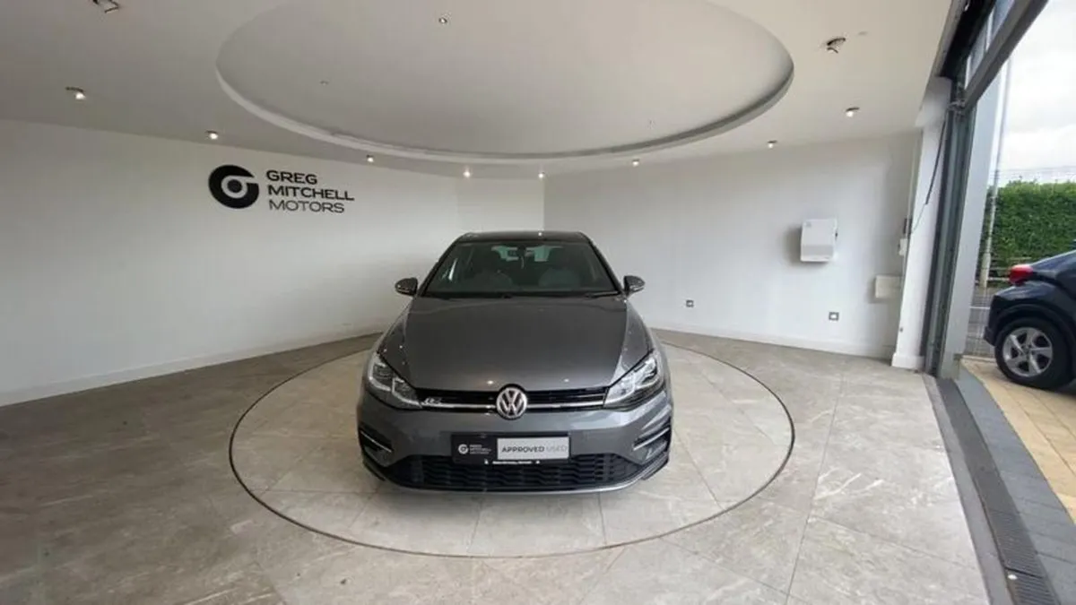 Volkswagen Golf 1.5 TSI EVO 150 R-line Edition 5d - Image 2