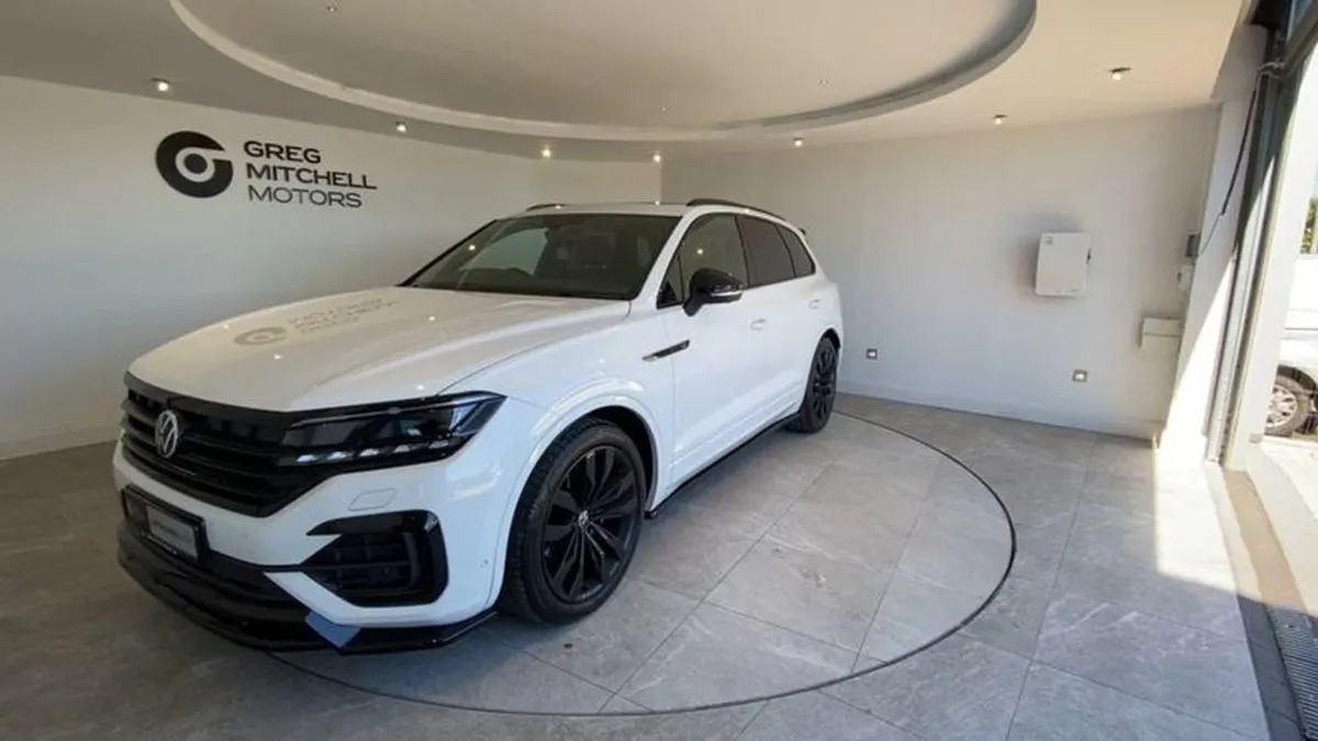 Volkswagen Touareg 3.0 V6 TDI 4motion Black Editi - Image 4