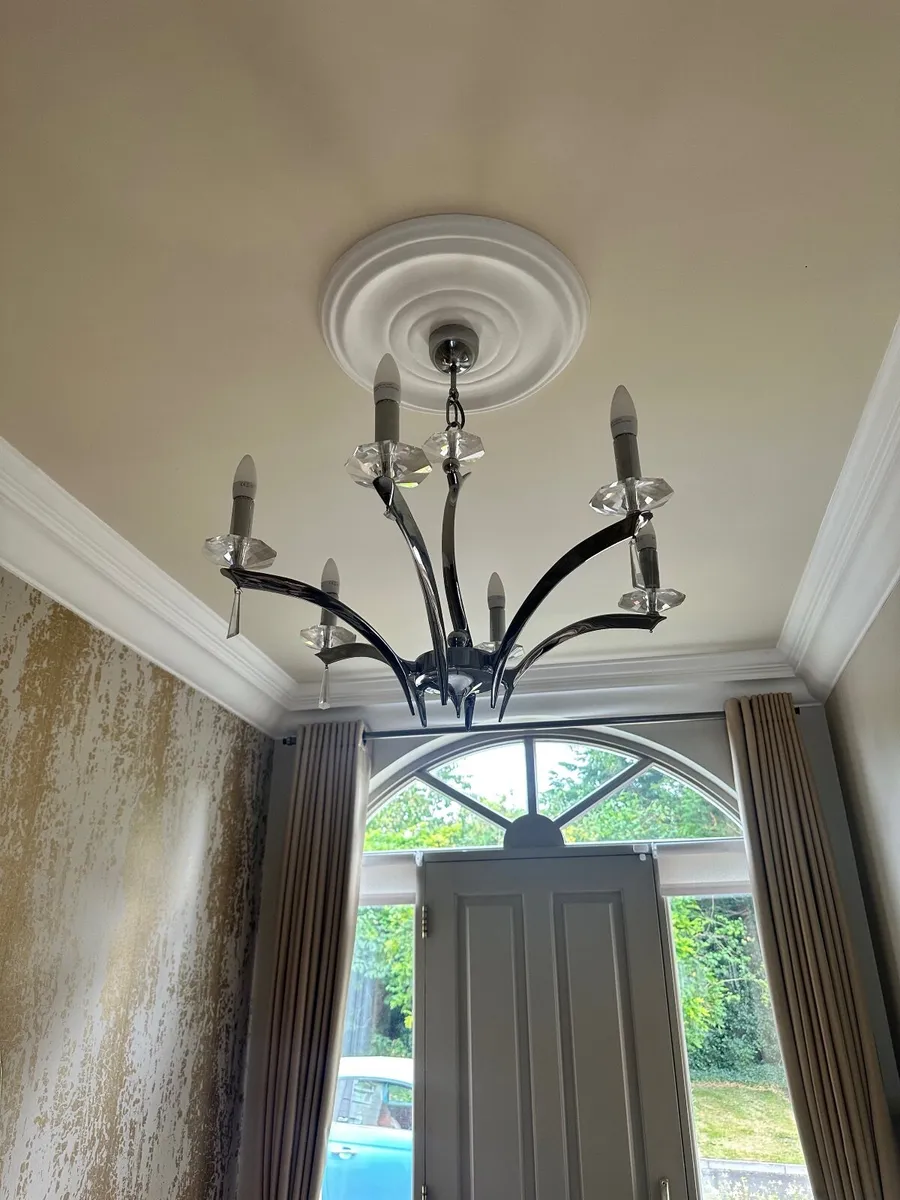 Wroxton Chandeliers x 5 - Image 3