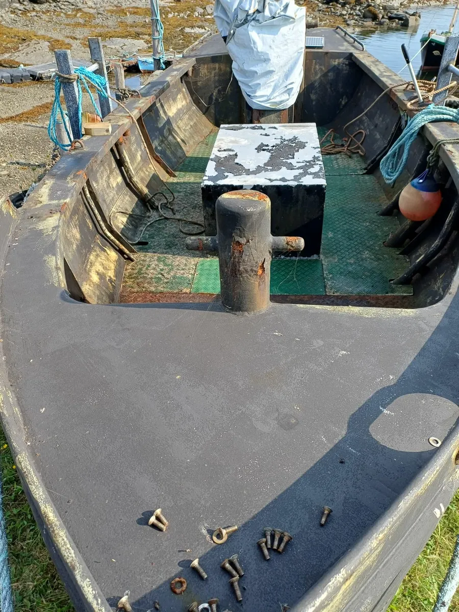Steel tug/fishing boat - Image 1