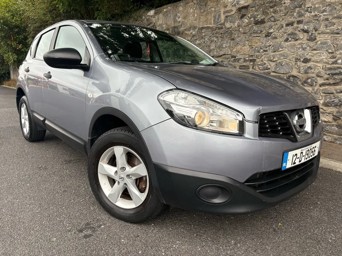 Nissan Qashqai 1.6 XE 4 DR - Image 1