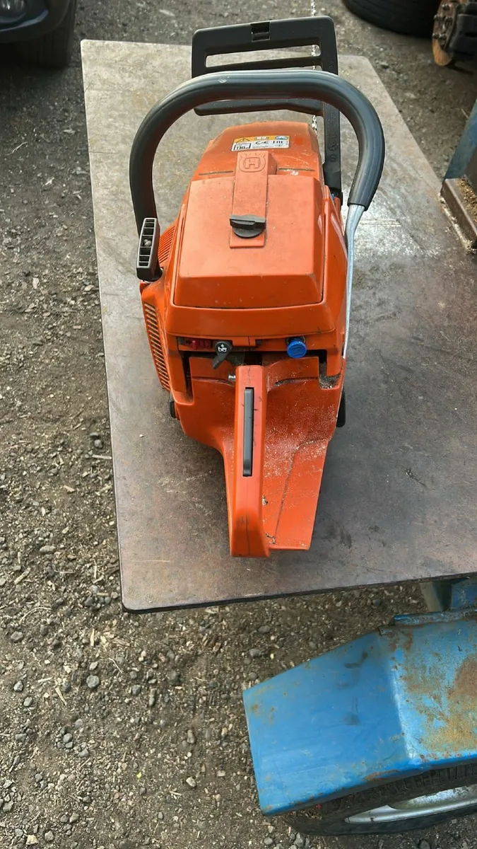 Husqvarna 3120 chainsaw - Image 2
