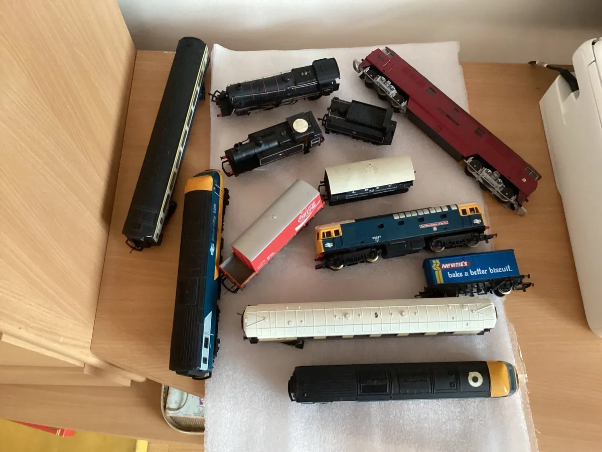 Model Railway set  and accessories - Image 3