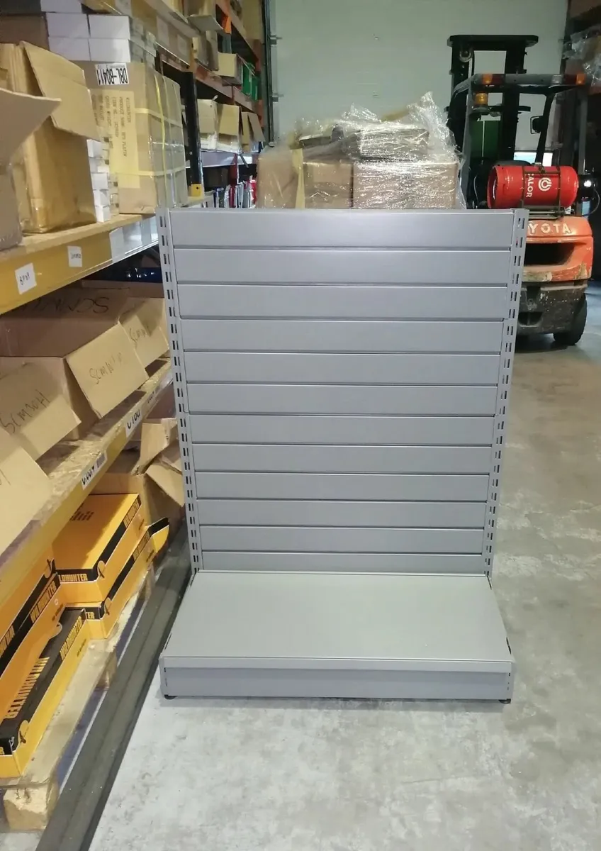 Slatted Wall Shop Shelving - Medium Height