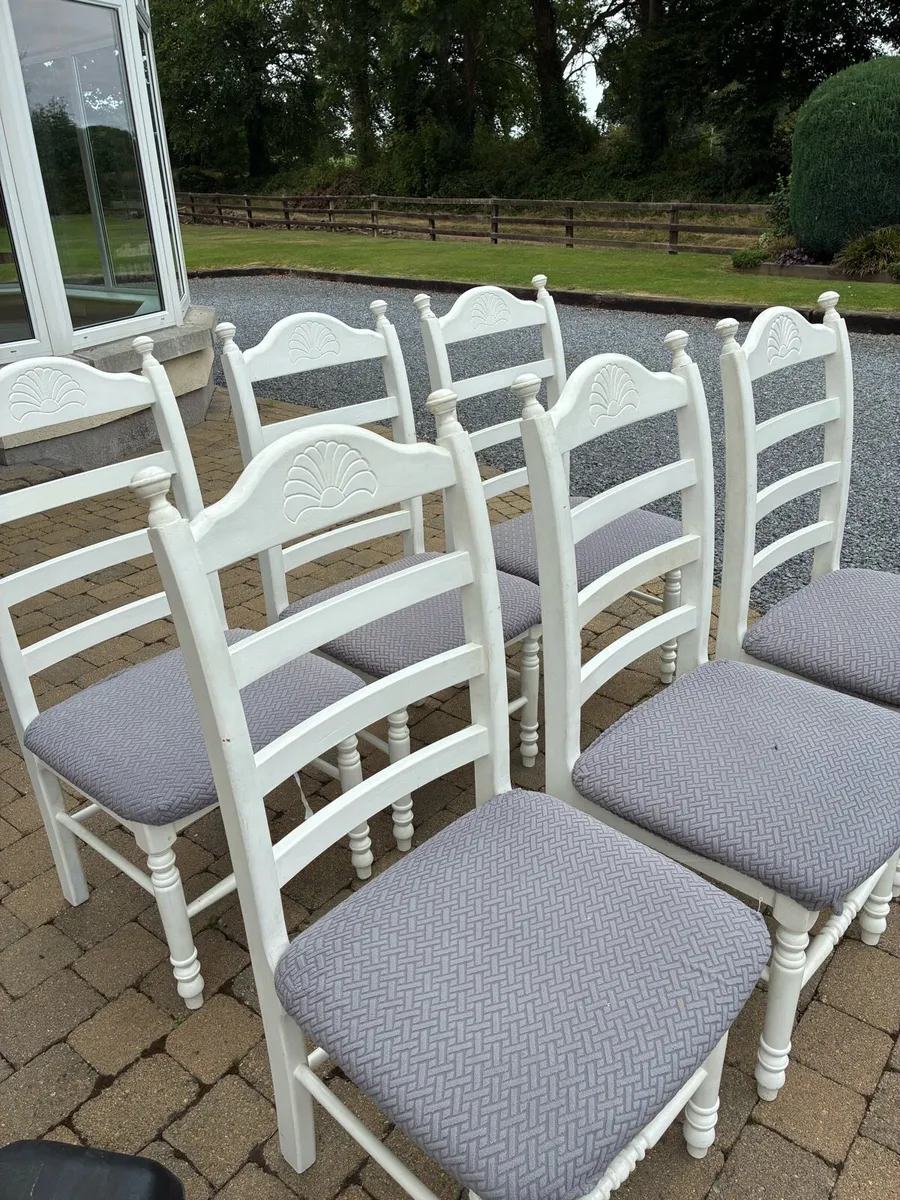 6 Dining Chairs - Image 1
