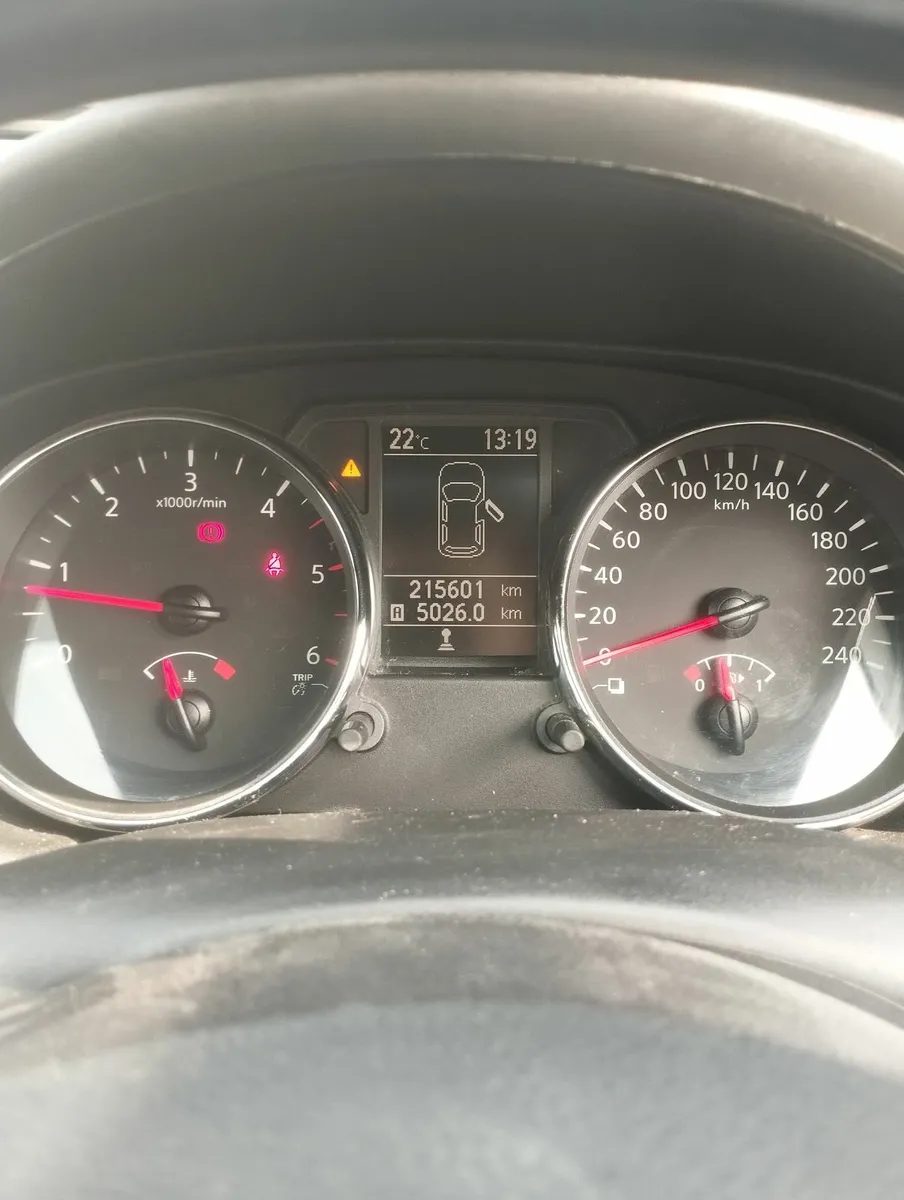Nissan Qashqai+2 2012 - Image 2
