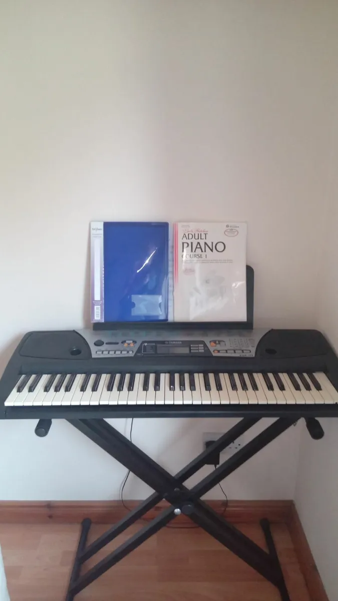 Keyboard/Piano - Image 1