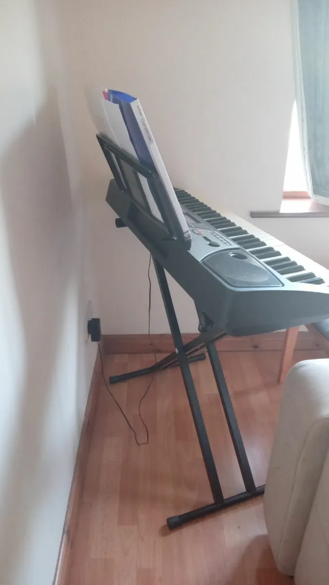 Keyboard/Piano - Image 3
