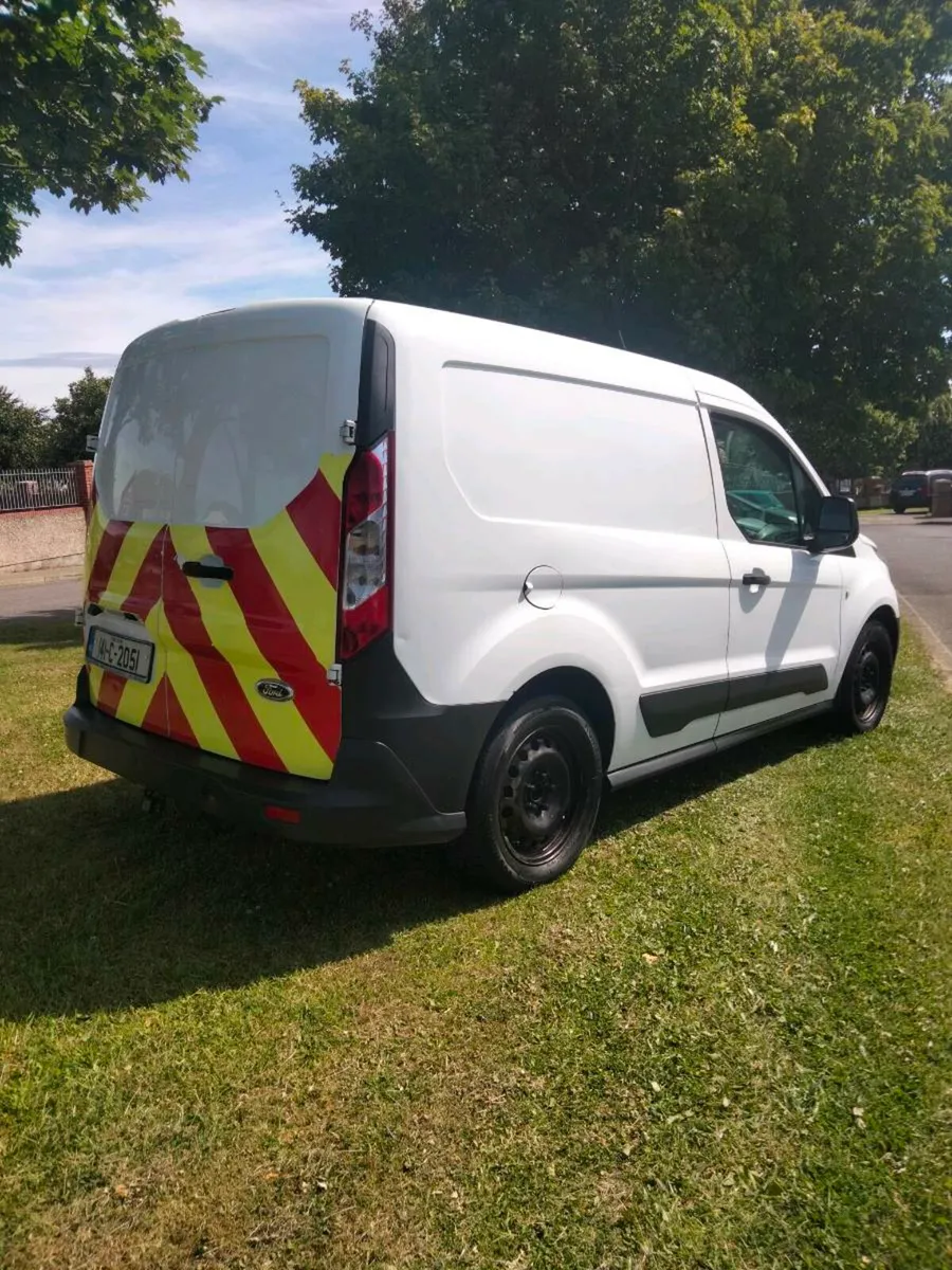 Ford Transit - Image 3