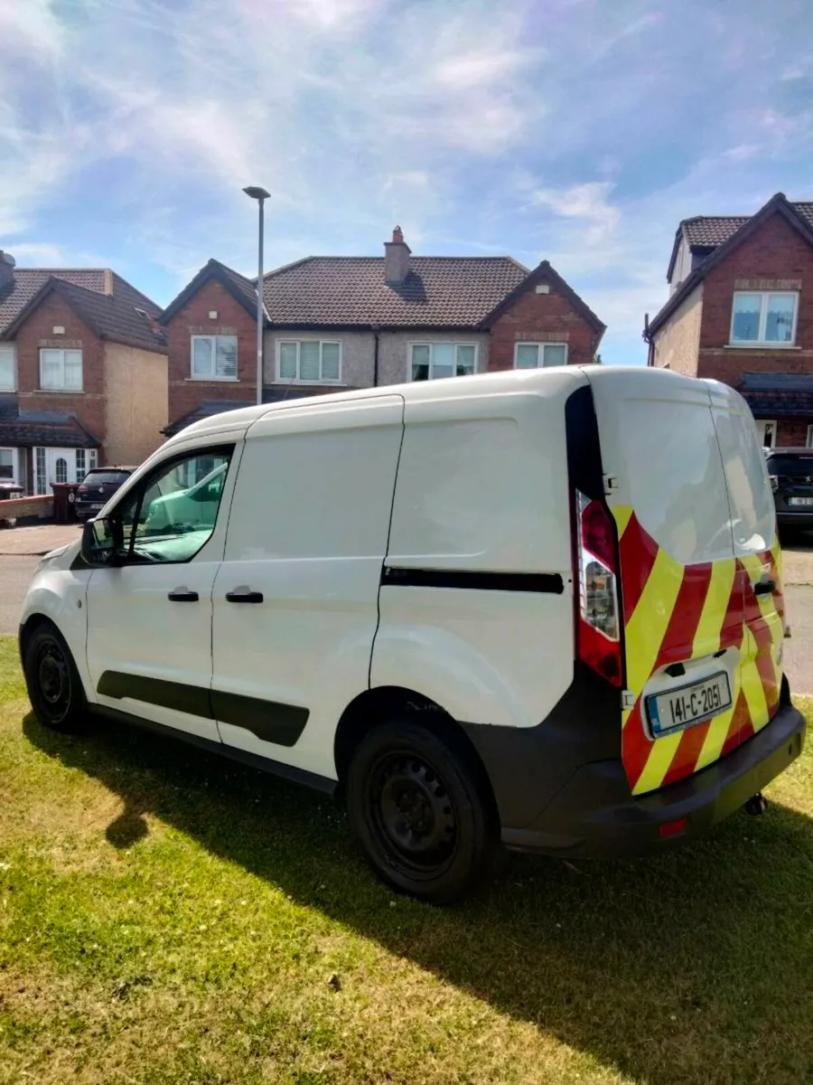 Ford Transit - Image 4
