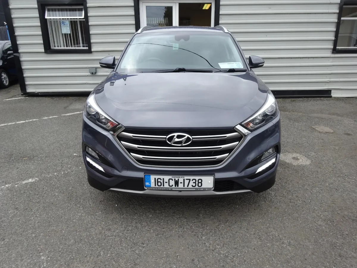 HYUNDAI TUSCAN 1.7 CRDI PREMIUM - Image 2