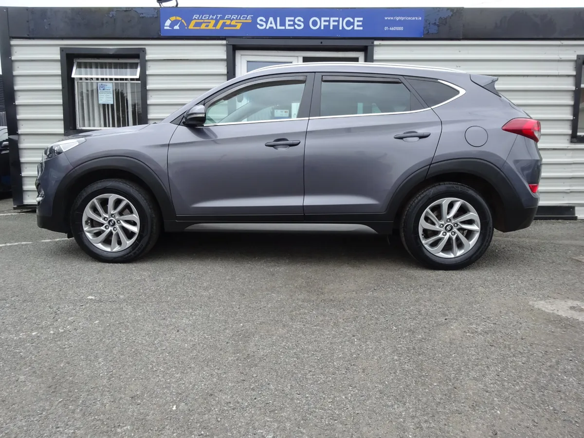 HYUNDAI TUSCAN 1.7 CRDI PREMIUM - Image 4