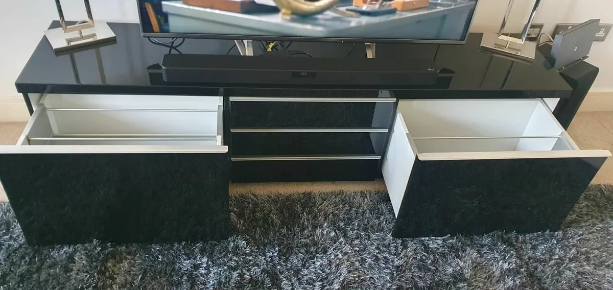 Black Gloss TV Bench / Media Unit – 180cm (W) - Image 3