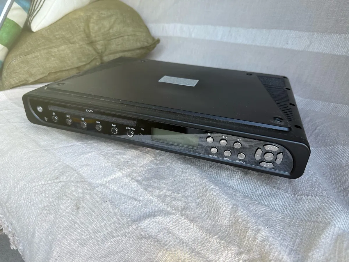 DVD player with screen - Image 4