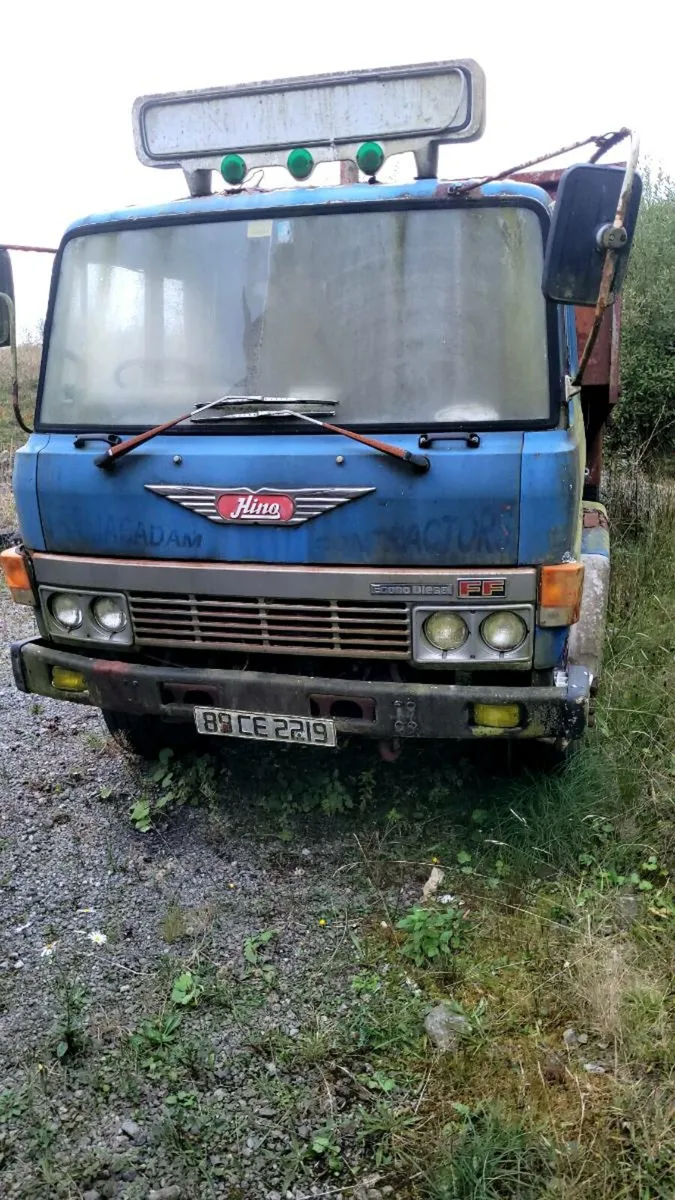 Hino ff - Image 1