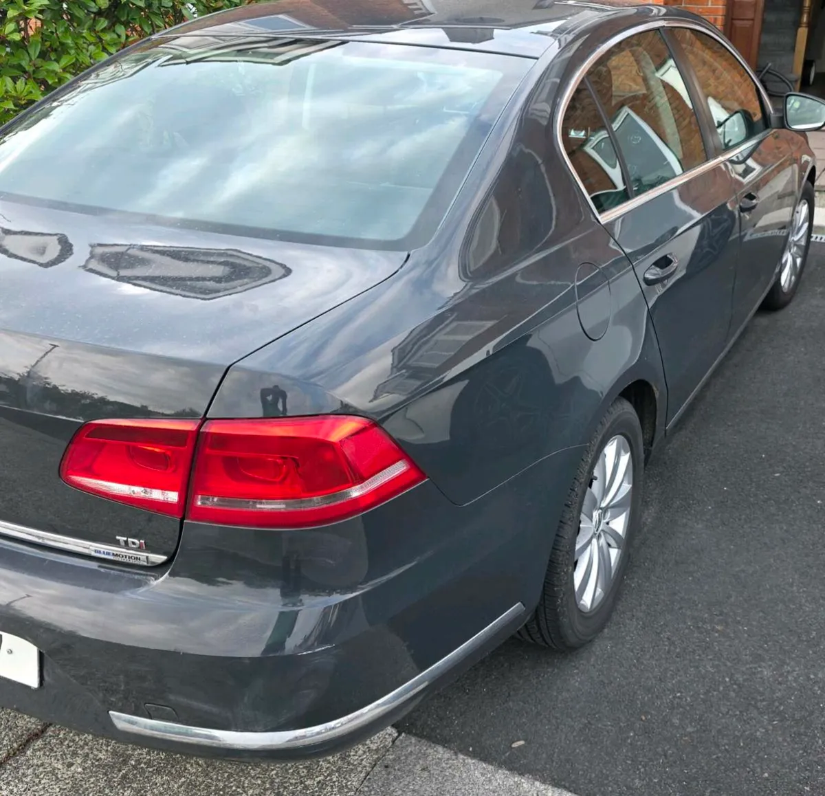Volkswagen Passat - Image 2