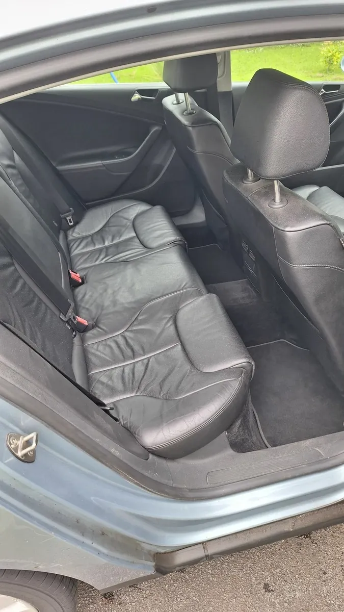 Volkswagen Passat 2.0tdi - Image 4