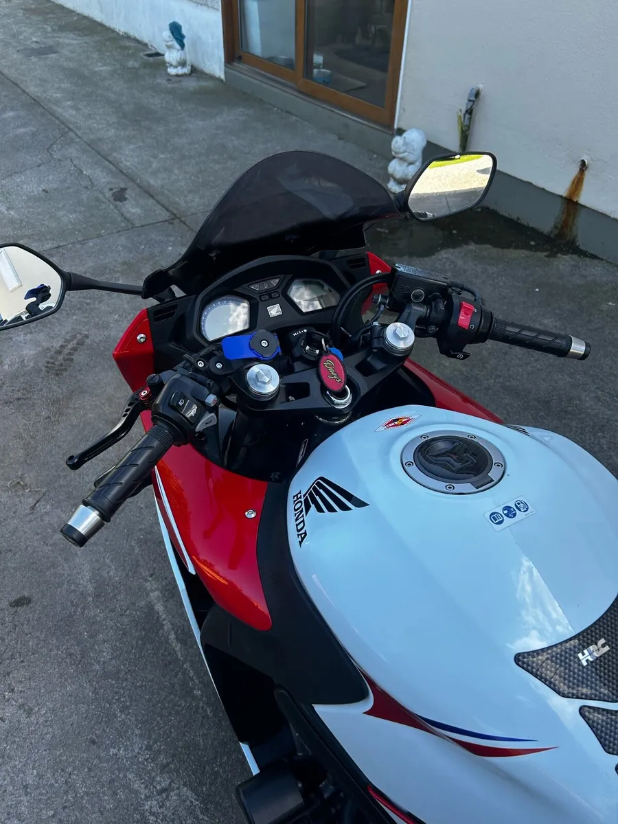Honda CBR650f - Image 4