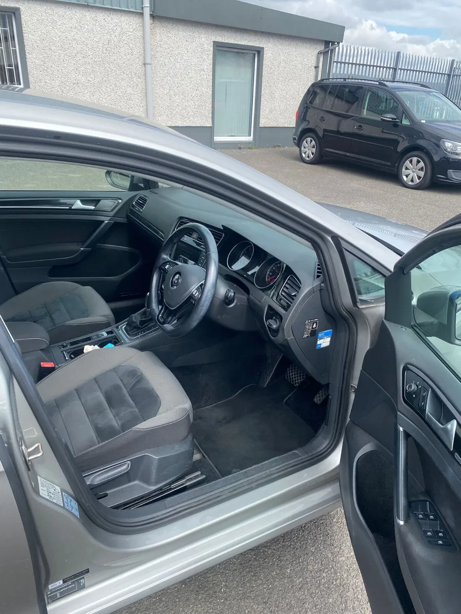 Volkswagen Golf 2015 - Image 2