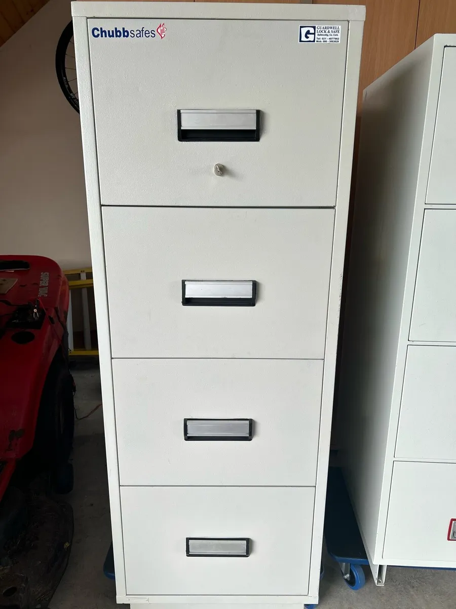 3 safes for sale. - Image 1