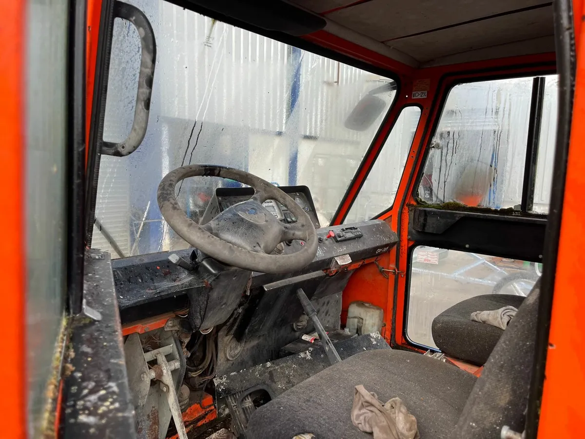 Road Sweeper (For Parts) - Image 2
