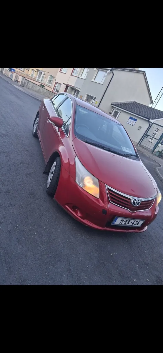 2011 toyota avensis - Image 1