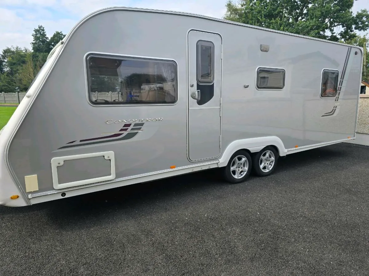 Swift Conqueror 645 - Image 3