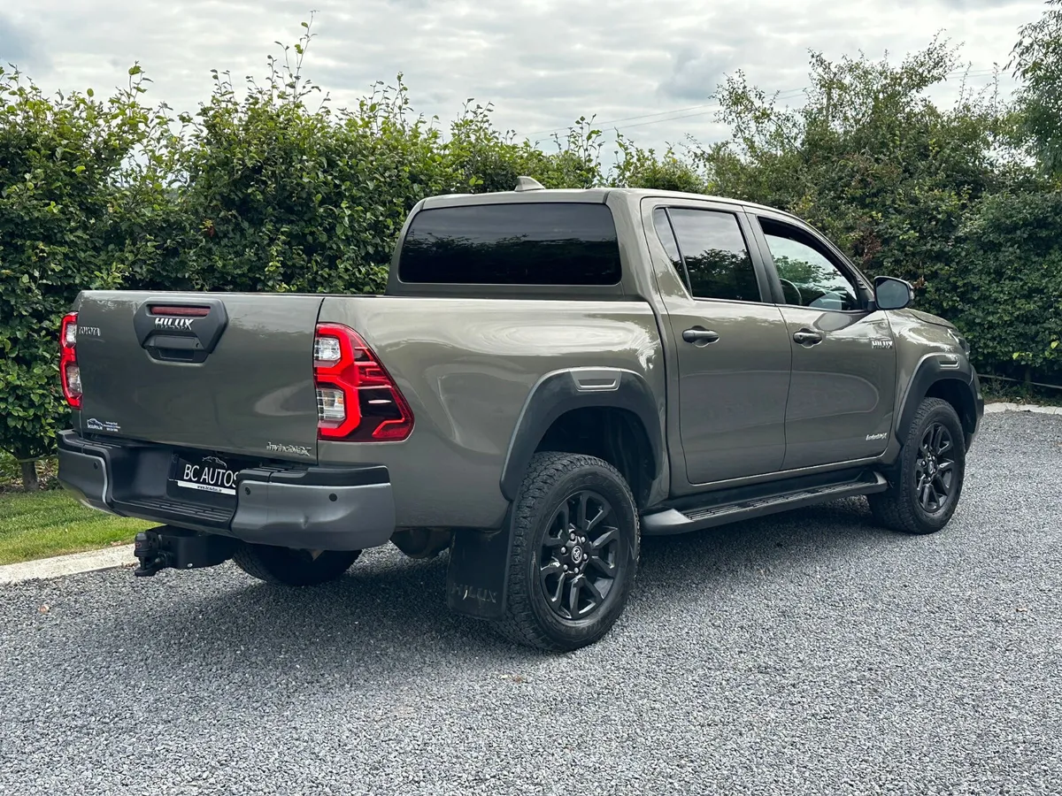 2022 Toyota Hilux 2.8 Invincible X 5 Seat N1 - Image 4
