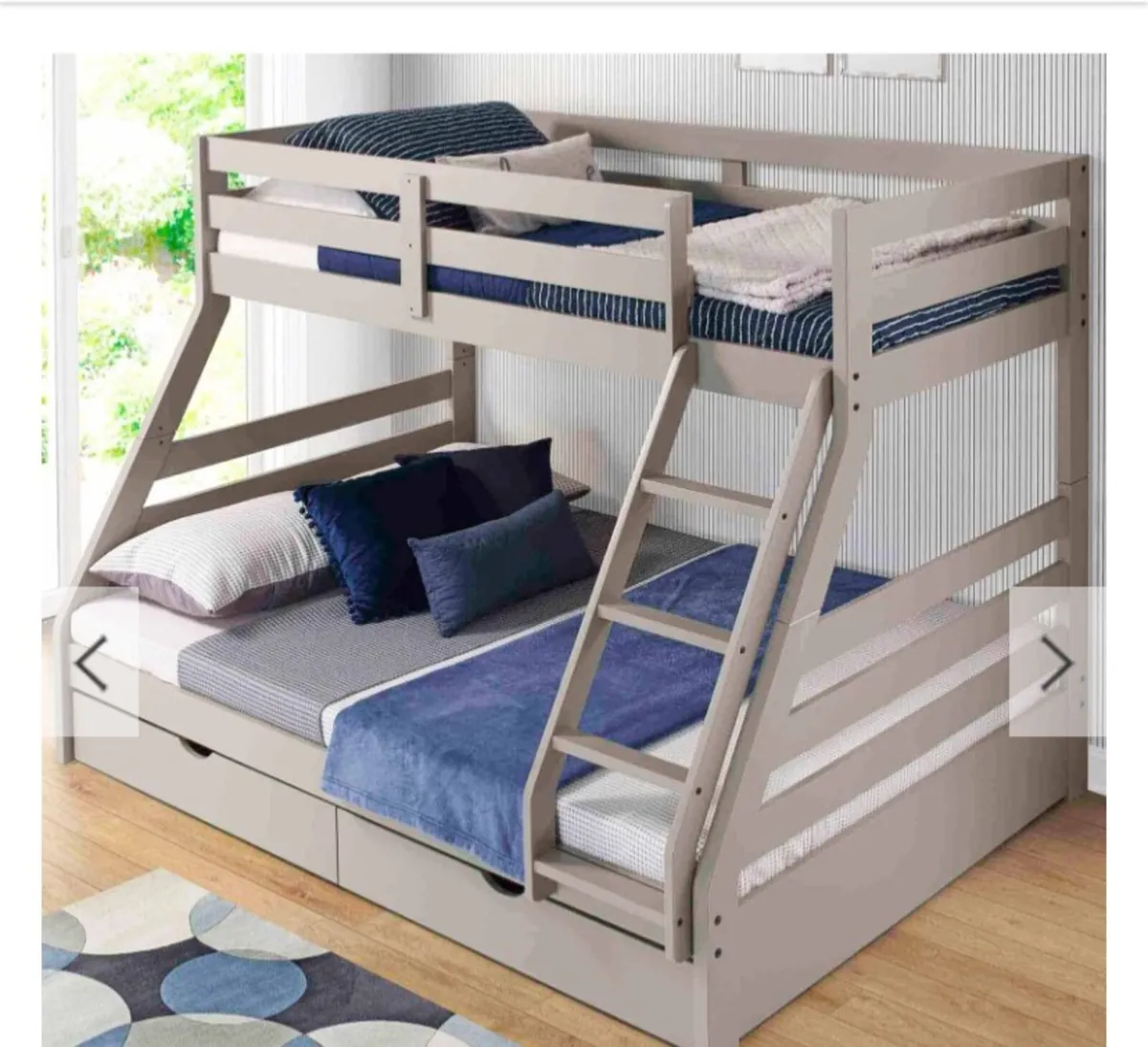 Bunk bed - Image 1