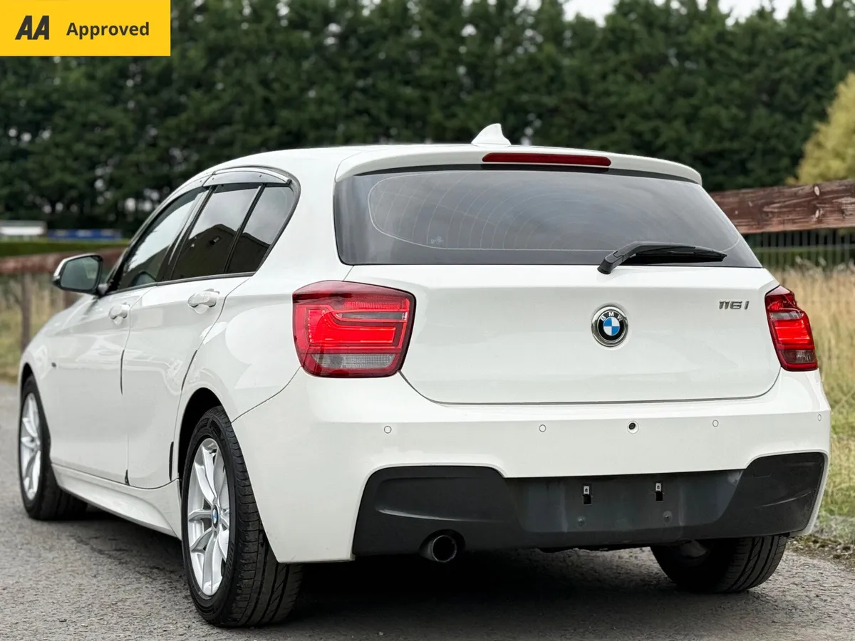 🌟 BMW 1 Series 116i 2014 With Sunroof 🌟 - Image 3