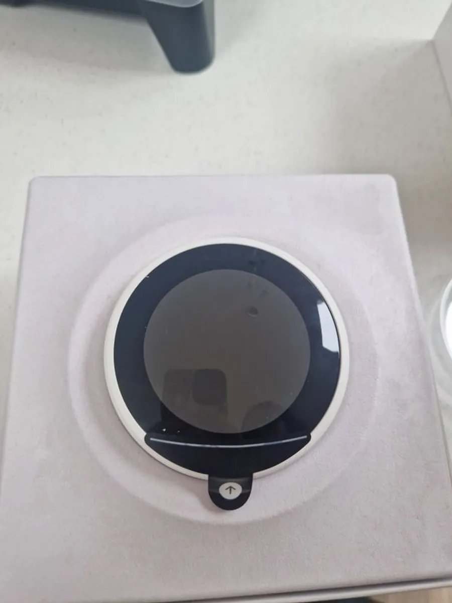 Nest Learning Thermostat Brand New - Image 4